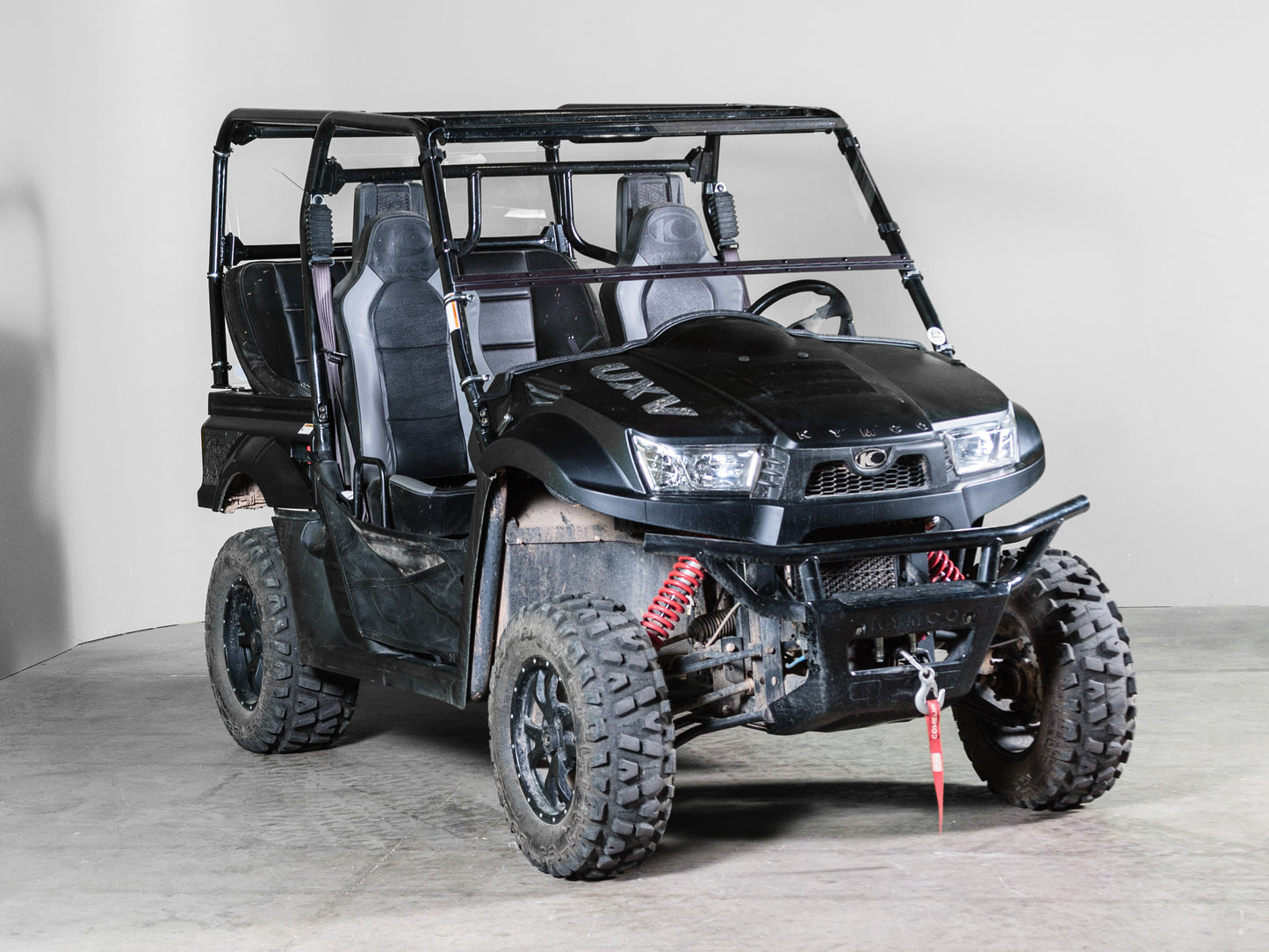 TK00664 2018+ KYMCO 700i, 2 AND 4 SEATER TILTING UTV WINDSHIELD - STANDARD 3/16" - FOR SOFT OR NO TOP