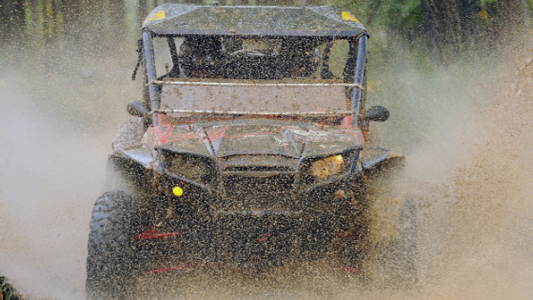 How to Clean UTV Windshields Correctly