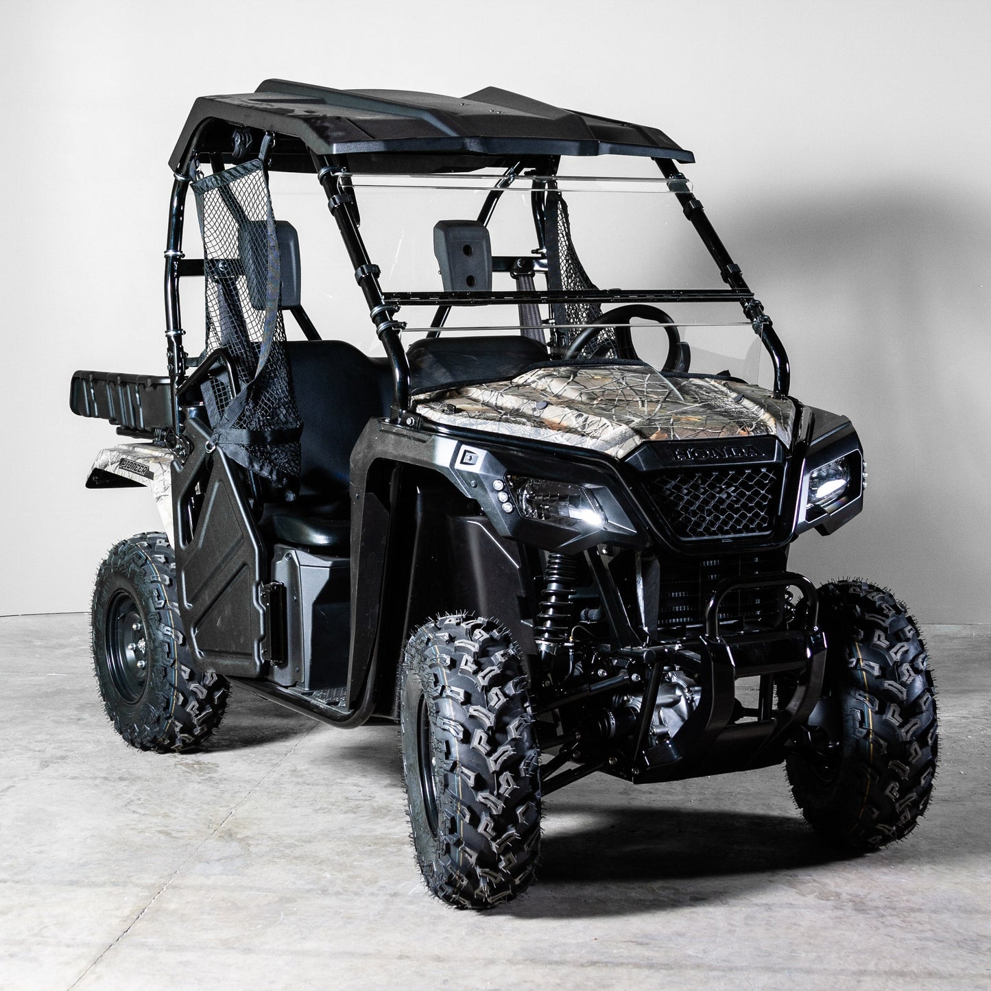 TK00149 2021+ HONDA PIONEER 520 TILTING UTV WINDSHIELD - STANDARD 3/16" - FOR FACTORY HARD TOP